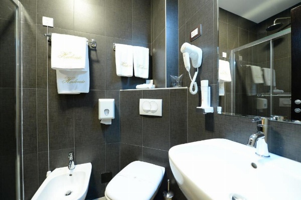 Hotel Hedonic image 22