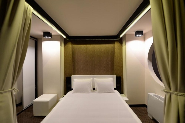 Hotel Hedonic image 29