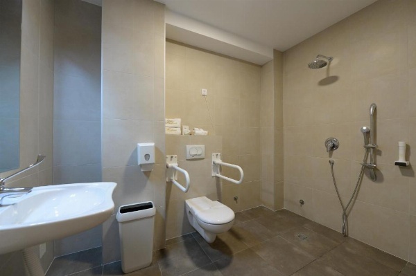 Hotel Hedonic image 39